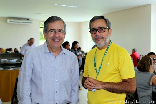 No Hotel Amazonas River em Parintins os Secretário de Estado da Cultura do Amazonas (SEC), Roberio Braga com o jornalista Paulo Henrique Amorim  da Rede Record de Televisão responsável pela  divulgação do evento. 