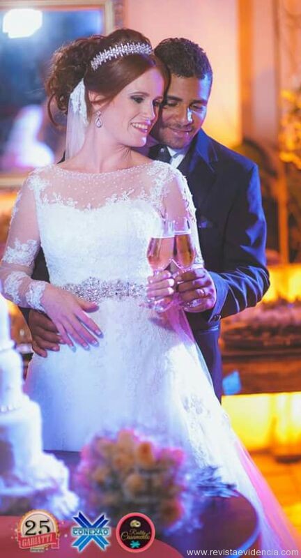 Paola e Isaac o feliz casal vencedor da primeira edição do reality do casamento