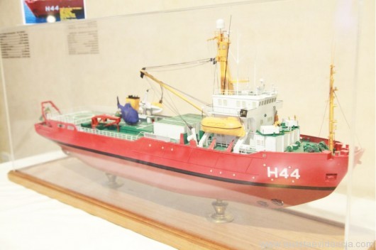 Maquete do Navio de Apoio Oceanográfico Ary Rongel