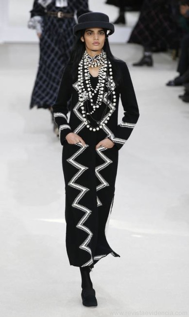 Chanel outono inverno 2016 2017 FOTO PATRICK KOVARIK  AFP