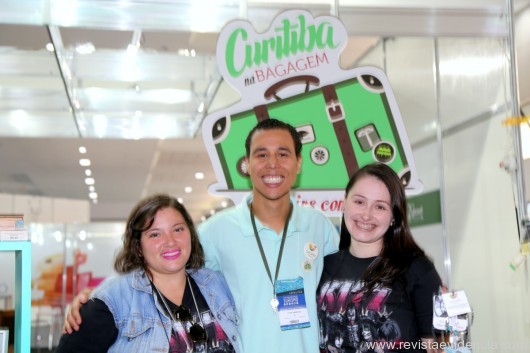 Do Curitiba Convention&Visitors Bureau ,Michele  de Oliveira e Luan Sampaio com Bruna Souza.