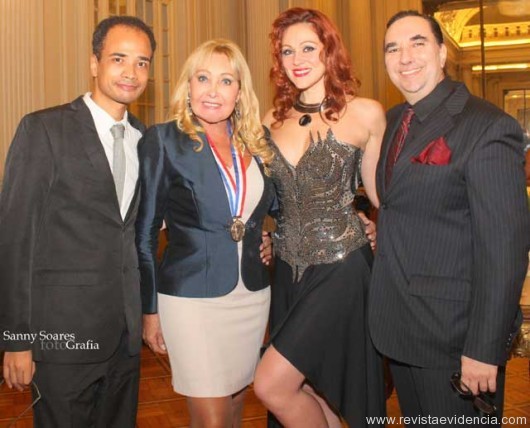 Douglas Cardozo, Lucy Regenold, Tatiana Monteiro e Hélcio Hime (Foto: Sanny Soares)