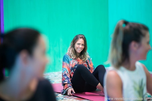 Adriana Barra anuncia novo time de FarraCats