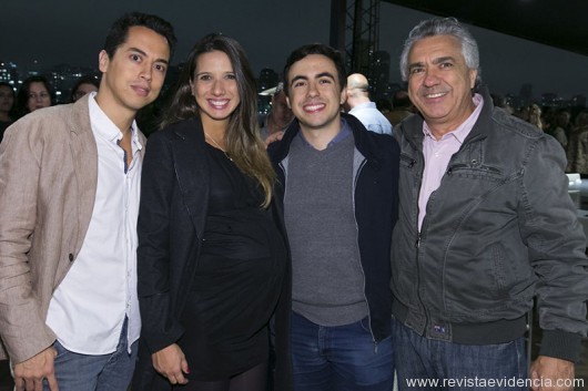 Leandro, Angela, Henrique e Manuel Queiroz