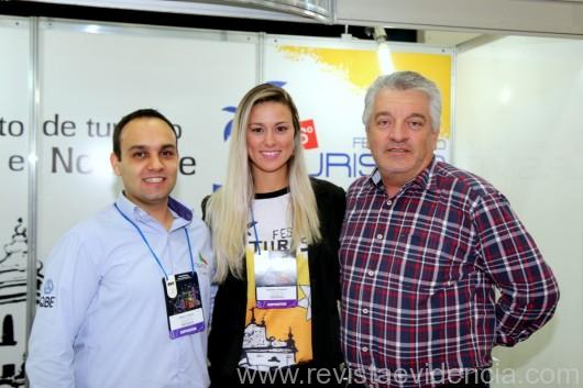 Da April Seguros Viagens, Reno Junior com Marina Prando e Paulo Angeli do Festival de Turismo das Cataratas do Iguaçu.