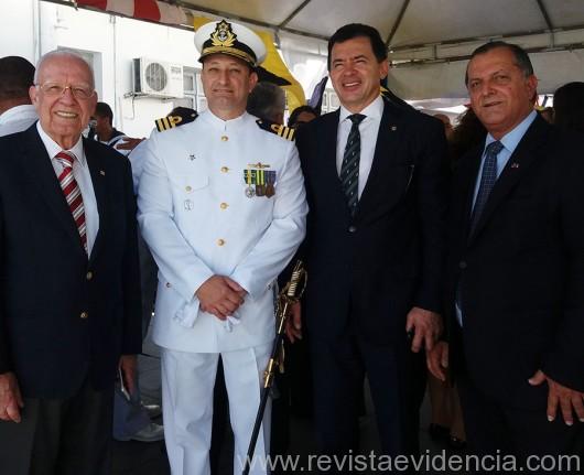 O presidente do Conselho Estratégico da Organização Arnon de Mello, Carlos Mendonça, o capitão-de-fragata Mário Márcio Teixeira, o diretor-executivo da Organização Arnon de Mello, Luís Amorim e o presidente da Soamar/AL, Eduardo Auto Guimarães