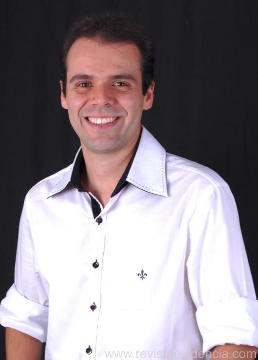 Foto 02- O Empresário Rafael Sombra ex. Presidente da Aje Associação dos Jovens Empresários
