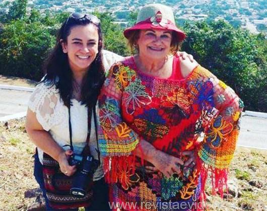 Ludmilla Gusman e a jornalista Tânia Gusman