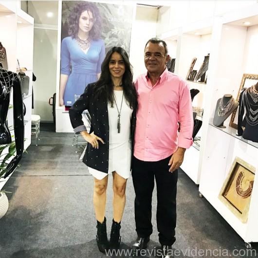 A designer Carol Paz e o empresário Francisco Acioli (Presidente do Sindivest -AL)