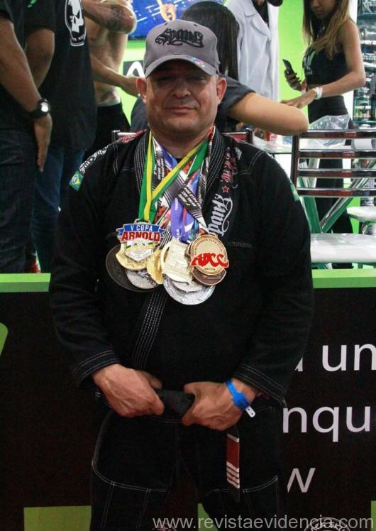 “Salvador”, ex lutador de MMA (foto: Alexandre Campos)