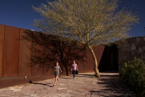 No coração do deserto chileno, Tierra Atacama oferece cortesias para crianças e adolescentes