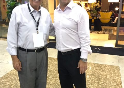 Benedito Braga, presidente do 8º Fórum Mundial da Água, ao lado de Pércio Mello Jr, Gerente de Vendas do Meliá Brasil 21