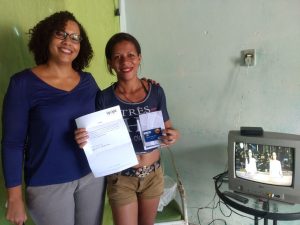 Maria Jacinto foi uma das sorteadas da Campanha Instalação Premiada da Seja Digital e ganhou R$ 2 mil, ao lado de Rafaela Pontes,  gerente regional da Seja Digital