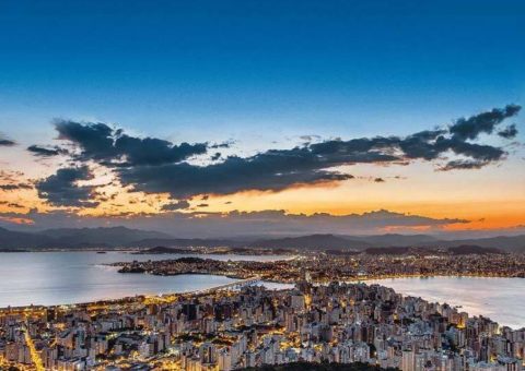 Floripa, capital dos catarinenses, ganhou condição de metrópole