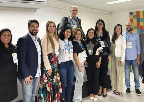 Enfermeira Cristiane Bueno (SP), Dr Luiz Guilherme (GAHAS AL), Nutricionista Amanda Martins (GAHAS AL), Profissional de Educação Física Pietra Galvão, Professora Maria Célia Buarque Torres (AL), Farmacêutica Samara Griz (AL), Nutricionista Annelise Paiva (AL), Psicóloga Sheila Chagas (AL), Fisioterapeuta José Erickson, Dr Carlos Machado (SP) e no púlpito Professor Dr Marco Mota (AL)