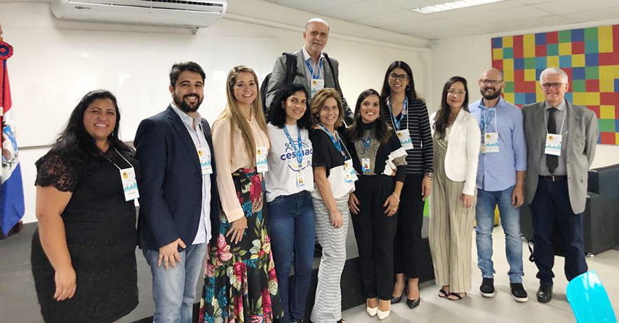 Enfermeira Cristiane Bueno (SP), Dr Luiz Guilherme (GAHAS AL), Nutricionista Amanda Martins (GAHAS AL), Profissional de Educação Física Pietra Galvão, Professora Maria Célia Buarque Torres (AL), Farmacêutica Samara Griz (AL), Nutricionista Annelise Paiva (AL), Psicóloga Sheila Chagas (AL), Fisioterapeuta José Erickson, Dr Carlos Machado (SP) e no púlpito Professor Dr Marco Mota (AL)