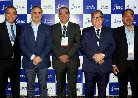 No centro de Convenções de João Pessoa na Paraíba na abertura do JPA Travel Market os diretores do evento Bruno Mesquita recepcionaram o prefeito de João Pessoa, Luciano Cartaxo e o Ceo, Breno Mesquita com o governador da Paraíba, Joao Azevedo e o diretor Claudio Jr.