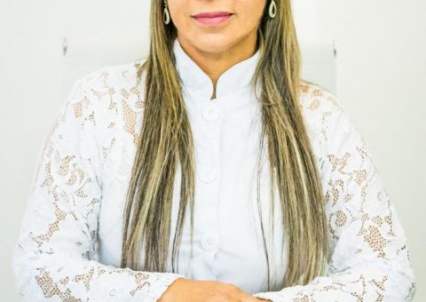 Ginecologista do Hapvida, Cláudia Pinto