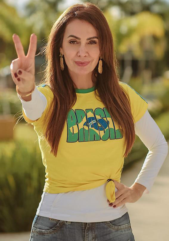 Influenciadora Claudia Métne conversa com as atleta de ouro no New Life Style