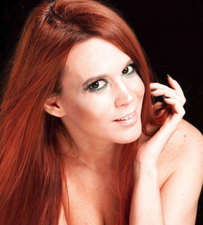 Jornalista Isabelle Accioly estreou em live streaming com muito sucesso!