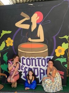 Ana Simas se encanta com a Cervejaria Contos de Fadas, no Rio de Janeiro