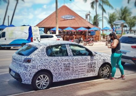 Circulando camuflado em Maceió, Novo Peugeot 208 desperta curiosidade dos alagoanos