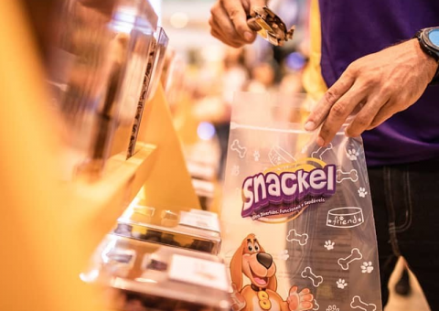 Novidade no mall: Snackel – Primeira Boutique de Snacks Pets