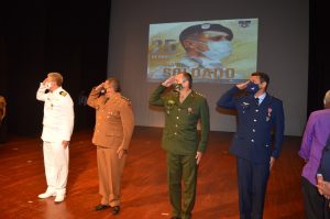 Comandante da Capitania dos Portos de Alagoas, Petrocelli de Lima, é condecorado com a Medalha Zumbi dos Palmares