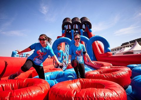Extreme Fun: circuito de obstáculos infláveis gigantes para adultos e crianças chega a Maceió