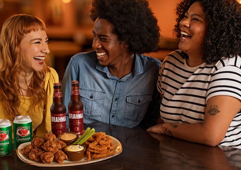 Outback lança promoção com Kookaburra Wings, Bloom Petals Grande e versão exclusiva de tábua icônica por R$ 99,00