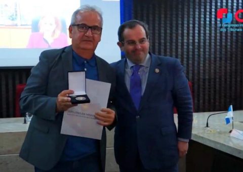 Presidente Otávio Lessa recebe Medalha de Mérito Rui Barbosa