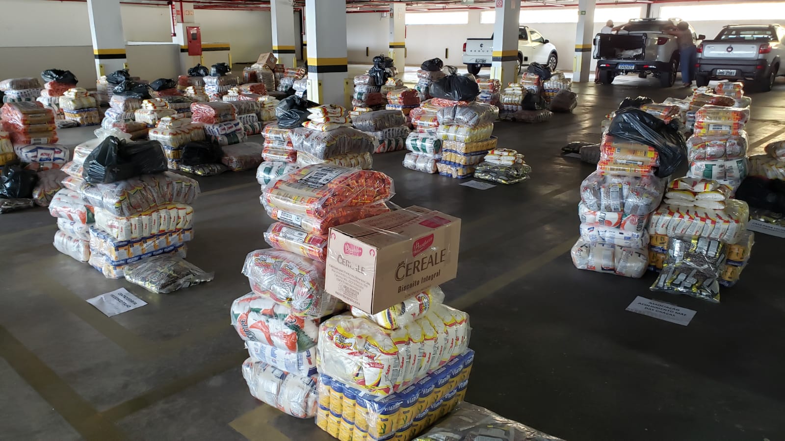 Ação de Natal da Ademi-AL doa quase 7 toneladas de alimentos a instituições de caridade