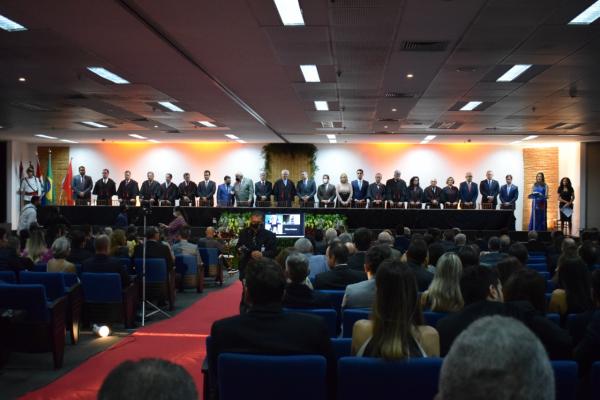Presidente Otávio Lessa recebe Medalha Mérito do Ministério Público do Estado de Alagoas