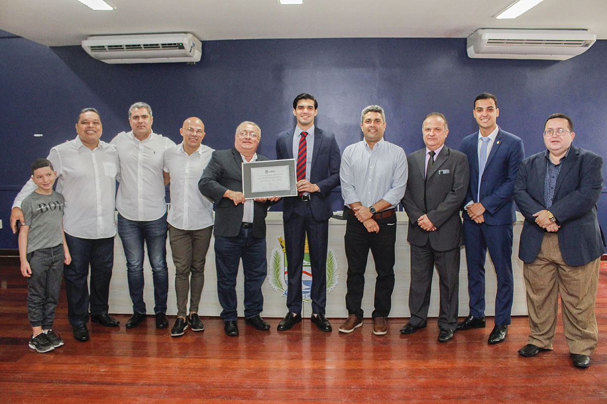Superintendente do Maceió Shopping recebe homenagem na Câmara de Vereadores
