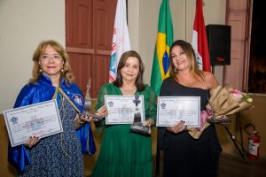 ALANE/AL promoveu uma noite de posse de novos acadêmicos e homenageou figuras proeminentes da nossa sociedade