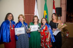 ALANE/AL promoveu uma noite de posse de novos acadêmicos e homenageou figuras proeminentes da nossa sociedade