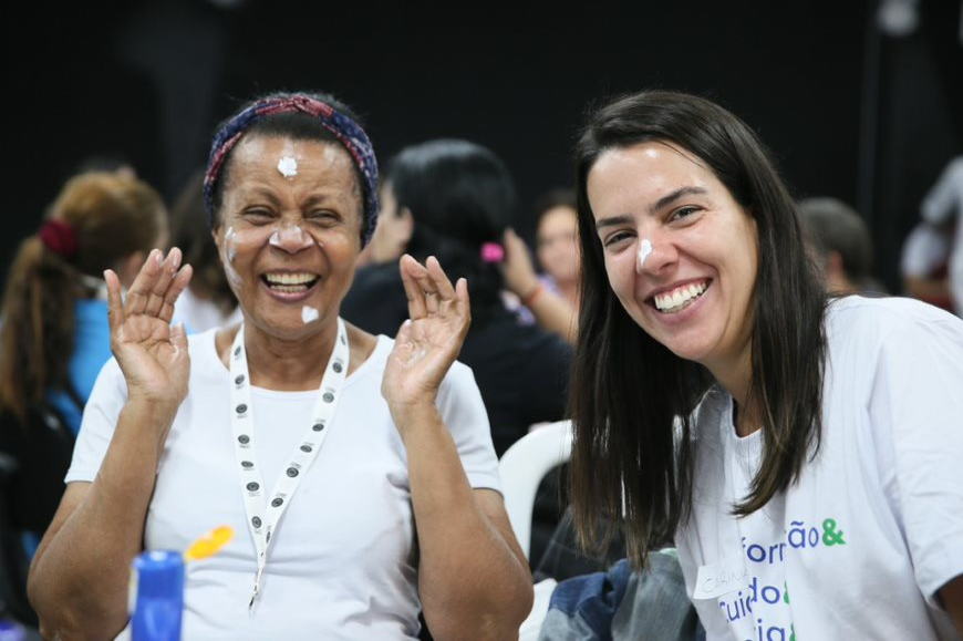 NIVEA realiza Mutirão da Beleza com Instituto Velho Amigo