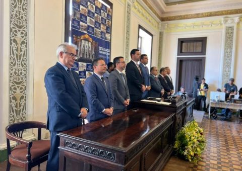 Presidente Otávio Lessa participa da Solenidade de outorga do Título de Cidadão Honorário de Maceió, entregue a George Santoro