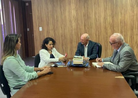 Presidente do TCE/AL recebe conselheiro do TCE-SE e diretora da Escola de Contas do TCM-SP