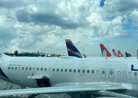 Crescimento do tráfego aéreo mundial ainda não atingiu níveis pré-pandemia