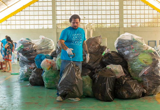 Projeto social encaminha 2,5 toneladas de plástico para reciclagem