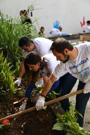 Beiersdorf realiza ação global de voluntariado