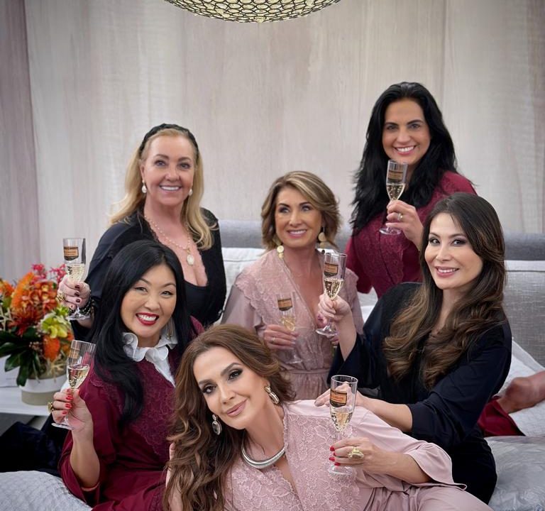 Encontro de empreendedoras de sucesso em evento Dia dos Namorados,"Love in the Air"