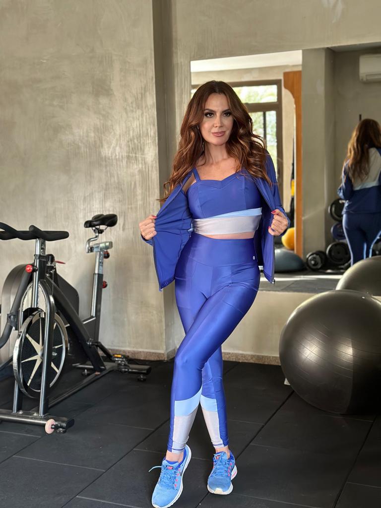 Claudia Métne clica look fitness do maior polo industrial de Juruaia