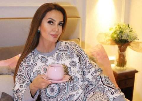 Claudia Métne clica pijamas aconchegantes para o inverno