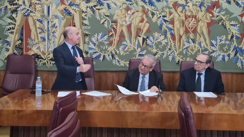 Otávio Lessa participa como mediador de palestra durante Seminário Ibero-Americano de Direito e Controlo