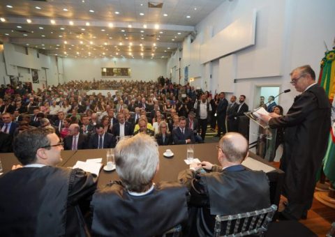 Conselheiros participam de solenidade de posse no novo presidente do TCE/RS