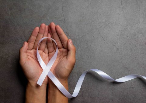 Janeiro Branco apoio à saúde mental de pacientes com câncer é essencial para adesão ao tratamento