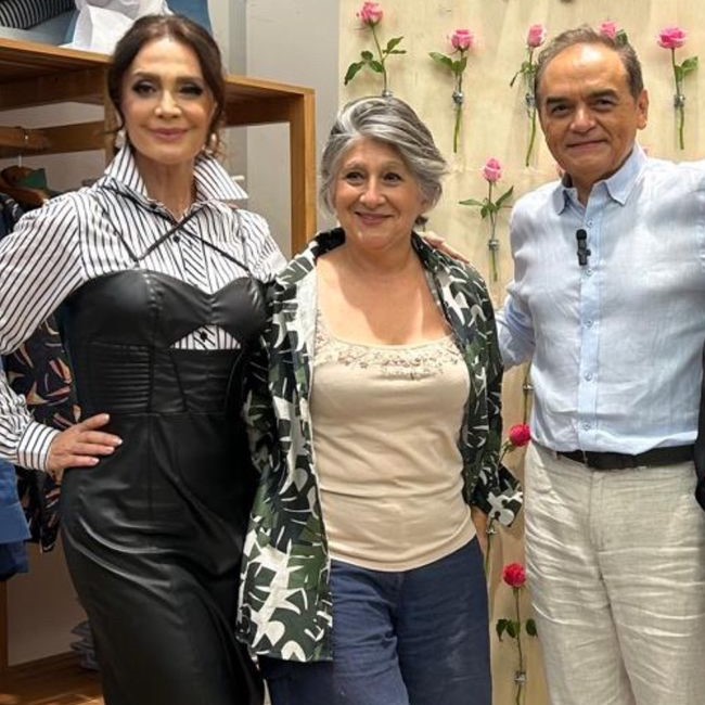 Claudia Métne e convidadas parceiras celebram o Dia das Mães com estilo e muito glamour no "Camisaria Fascynius"!