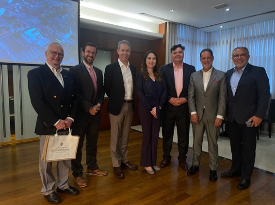 Edmir Piereck – Consultoria Internacional, Rodrigo – Consul Rodrigo Vázquez, Jorge Gutierrez - Diretor da Câmara Mexicana, Bruna Freitas - Gerente Nacional Brasil, Peru e Bolivia na Aeromexico, José Alberto Limas Gutiérrez - Cônsul do México em São Paulo, Alvaro Rey – Diretor Regional InterContinental Presidente e Miguel Angel Garcia Antonio – Gerente Nacional & CFO Brasil na Softtek
